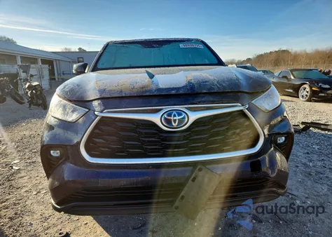 2021 Toyota Highlander Hybrid Le z USA, uszkodzony, nr VIN 5TDBBRCH5MS515913